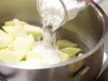 Applesauce preparation step 3 Applesauce preparation step 3