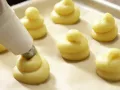 Cheese Puffs with Dried Cherries preparation step 4 Cheese Puffs with Dried Cherries preparation step 4