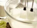 Coconut Macaroons preparation step 2 Coconut Macaroons preparation step 2