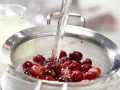 Cranberry-Apple Smoothie preparation step 2 Cranberry-Apple Smoothie preparation step 2