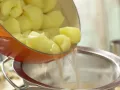 Creamy Mashed Potatoes preparation step 3 Creamy Mashed Potatoes preparation step 3
