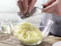 Crispy Potato Rosti preparation step 2 Crispy Potato Rosti preparation step 2