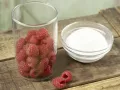 Fast Raspberry Jam preparation step 2 Fast Raspberry Jam preparation step 2