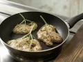 Fried Elderflowers with Apricot Sauce preparation step 6 Fried Elderflowers with Apricot Sauce preparation step 6
