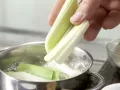 Leeks with Peanut Sauce preparation step 3 Leeks with Peanut Sauce preparation step 3
