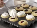 Meringue Muffins with Blackberries preparation step 8 Meringue Muffins with Blackberries preparation step 8