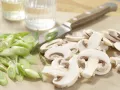 Mushroom Omelette with Tomatoes preparation step 1 Mushroom Omelette with Tomatoes preparation step 1