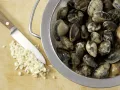 Pasta with Clams and Tomatoes preparation step 1 Pasta with Clams and Tomatoes preparation step 1