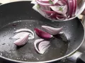 Pasta with Red Onion Sauce preparation step 4 Pasta with Red Onion Sauce preparation step 4