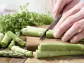 Pizza with Asparagus preparation step 3 Pizza with Asparagus preparation step 3