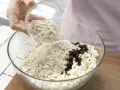 Popcorn Granola with Raisins preparation step 3 Popcorn Granola with Raisins preparation step 3