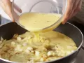 Potato-Apple Omelet preparation step 5 Potato-Apple Omelet preparation step 5