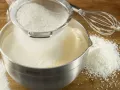 Raspberry-Yogurt Cakes preparation step 2 Raspberry-Yogurt Cakes preparation step 2