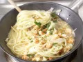 Spicy Pasta with Crabmeat preparation step 9 Spicy Pasta with Crabmeat preparation step 9