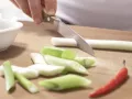 Stir-Fried Mung Bean Sprouts preparation step 2 Stir-Fried Mung Bean Sprouts preparation step 2