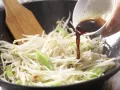 Stir-Fried Mung Bean Sprouts preparation step 6 Stir-Fried Mung Bean Sprouts preparation step 6