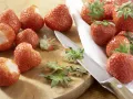 Strawberry Tiramisu preparation step 1 Strawberry Tiramisu preparation step 1