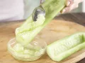 Tomato-Cucumber Smoothie preparation step 1 Tomato-Cucumber Smoothie preparation step 1