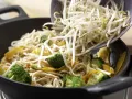 Vegetarian Udon Noodles preparation step 7 Vegetarian Udon Noodles preparation step 7