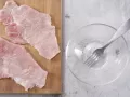 Wiener Schnitzel preparation step 2 Wiener Schnitzel preparation step 2