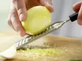 Zucchini Pizza with Mozzarella preparation step 2 Zucchini Pizza with Mozzarella preparation step 2