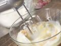 Berry Meringue Pie preparation step 3 Berry Meringue Pie preparation step 3