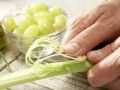 Celery-Grape Juice preparation step 2 Celery-Grape Juice preparation step 2