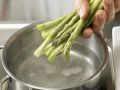 Green Asparagus Filo Rolls preparation step 2 Green Asparagus Filo Rolls preparation step 2