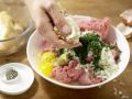 Meatballs preparation step 3 Meatballs preparation step 3