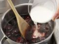Quark Pancakes preparation step 5 Quark Pancakes preparation step 5