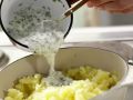 Smarter Herb Mashed Potatoes preparation step 6 Smarter Herb Mashed Potatoes preparation step 6