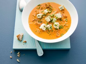 Pepper Soup with Ground Beef and Feta