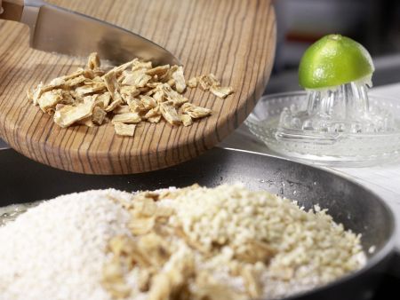 Amaranth-Pineapple Squares preparation step 4 Amaranth-Pineapple Squares preparation step 4
