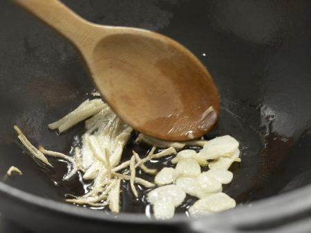 Asian Style Clams preparation step 4 Asian Style Clams preparation step 4