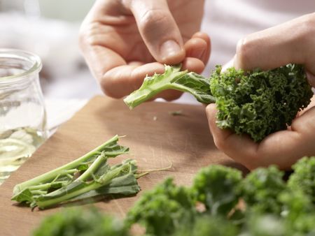 Asian-Style Kale preparation step 3 Asian-Style Kale preparation step 3