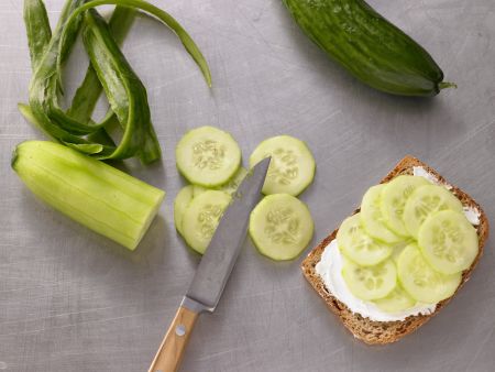 Avocado and Cream Cheese Bread preparation step 4 Avocado and Cream Cheese Bread preparation step 4