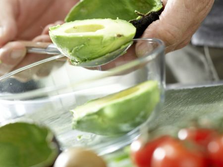 Avocado Crostini preparation step 3 Avocado Crostini preparation step 3