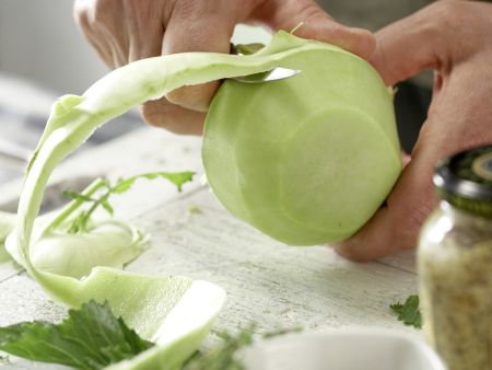 Baked Kohlrabi preparation step 1 Baked Kohlrabi preparation step 1