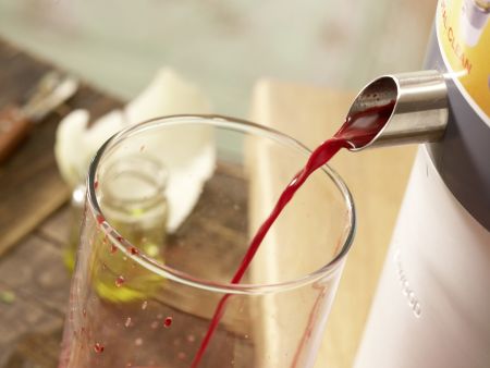 Beet and Carrot Juice preparation step 5 Beet and Carrot Juice preparation step 5