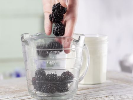 Blackberry Yogurt Parfait preparation step 1 Blackberry Yogurt Parfait preparation step 1