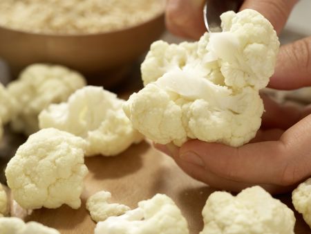 Cauliflower Rice Pilaf preparation step 1 Cauliflower Rice Pilaf preparation step 1