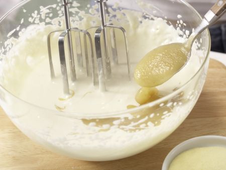 Cheesecake Bars preparation step 2 Cheesecake Bars preparation step 2