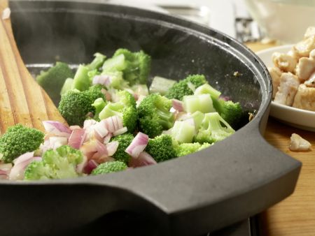 Chicken and Broccoli Stir-Fry preparation step 7 Chicken and Broccoli Stir-Fry preparation step 7