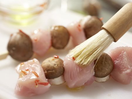 Chicken and Mushroom Skewers preparation step 6 Chicken and Mushroom Skewers preparation step 6