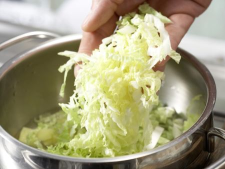 Chinese-Cabbage Mash with Salmon preparation step 3 Chinese-Cabbage Mash with Salmon preparation step 3