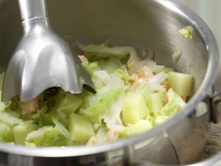 Chinese-Cabbage Mash with Salmon preparation step 6 Chinese-Cabbage Mash with Salmon preparation step 6