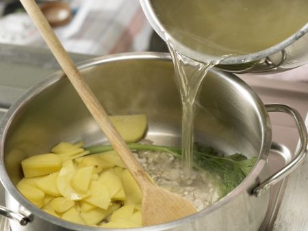 Easy Potato-Cheese Soup preparation step 6 Easy Potato-Cheese Soup preparation step 6