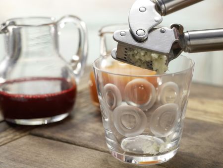 Fast Beet Drink preparation step 1 Fast Beet Drink preparation step 1