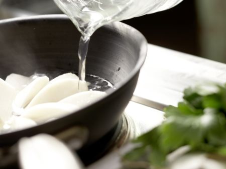 Glazed Turnips preparation step 3 Glazed Turnips preparation step 3