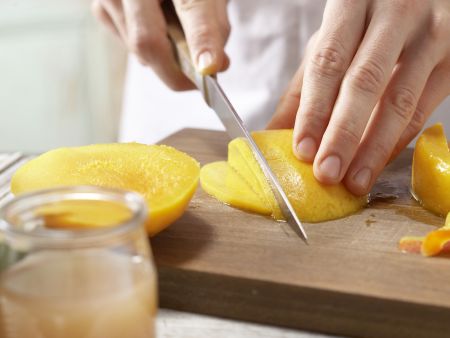 Guava-Mango Drink preparation step 1 Guava-Mango Drink preparation step 1